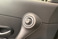 Renault Clio III 5 Portes Phase 2 1.5 dCi Quickshift 86 cv Boîte auto