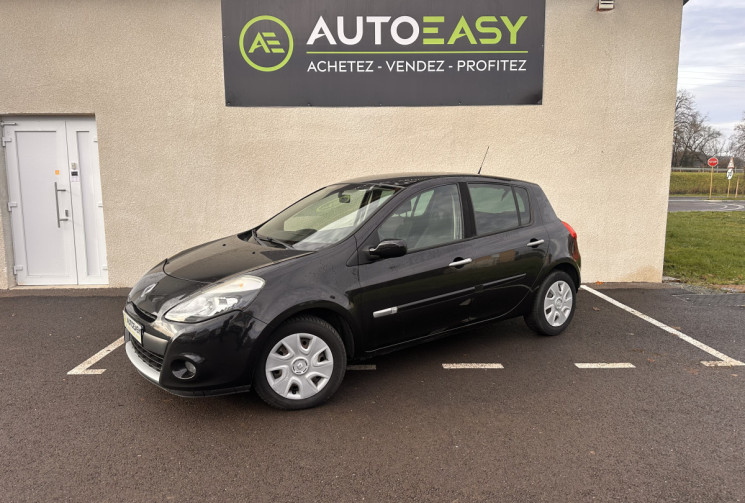 Renault Clio III 5 Portes Phase 2 1.5 dCi Quickshift 86 cv Boîte auto