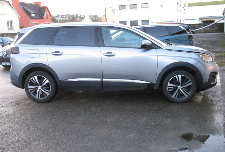 Peugeot 5008 II 1.5 HDI 130 ALLURE CAMERA GPS LED BVA EAT8 7PL