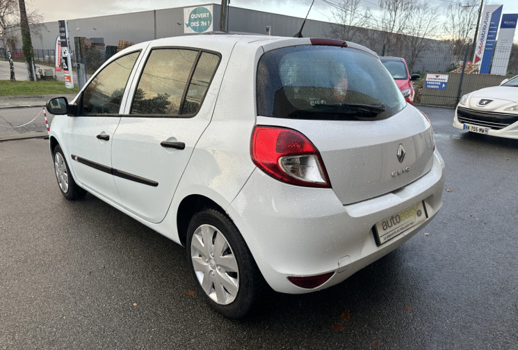 Renault Clio 3 1.2 75CV ZEN 5P 
