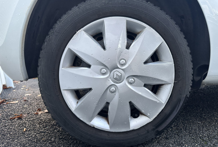 Renault Clio 3 1.2 75CV ZEN 5P 