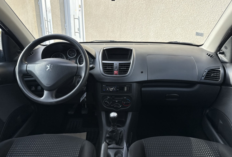 Peugeot 206+ 1.4 i 75 cv