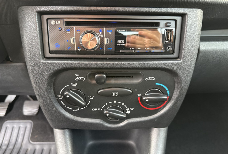 Peugeot 206+ 1.4 i 75 cv