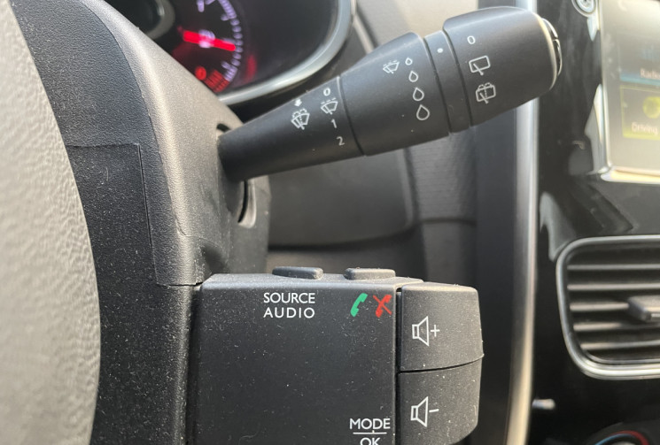 Renault Clio 1.5 dCi 75ch energy Business  5 PLACES * DISTRIBUTION NEUVE * ENTRETIEN OK* 