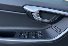 Volvo XC60 D4 2.0 TDi FWD Geartronic 190 cv Boîte auto Momentenum Business