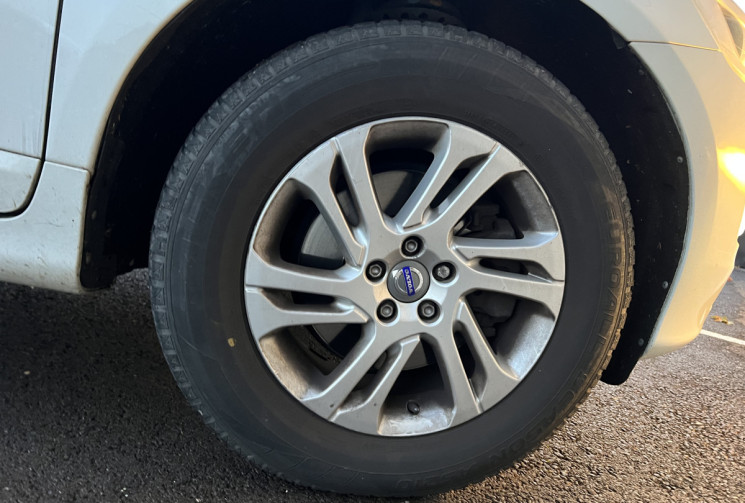 Volvo XC60 D4 2.0 TDi FWD Geartronic 190 cv Boîte auto Momentenum Business