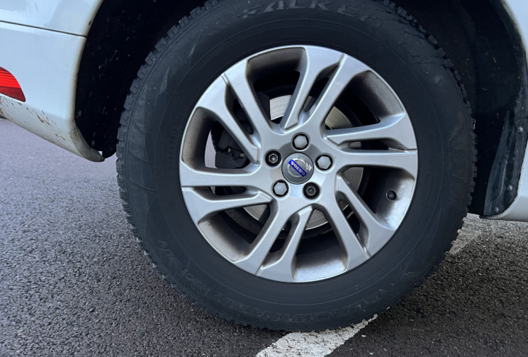 Volvo XC60 D4 2.0 TDi FWD Geartronic 190 cv Boîte auto Momentenum Business