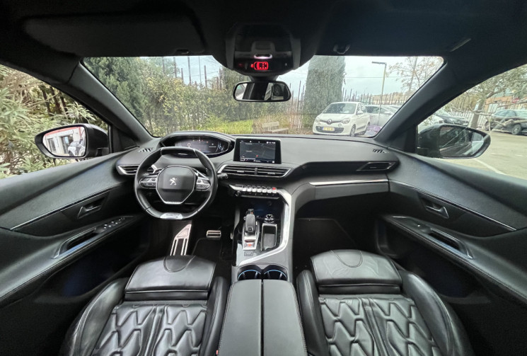 Peugeot 5008 GT Line 180cv EAT8 7 places / Pack Luxe / Suivi complet / Tres bon état GTLine