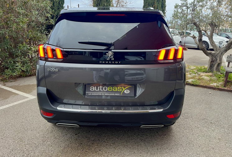 Peugeot 5008 GT Line 180cv EAT8 7 places / Pack Luxe / Suivi complet / Tres bon état GTLine
