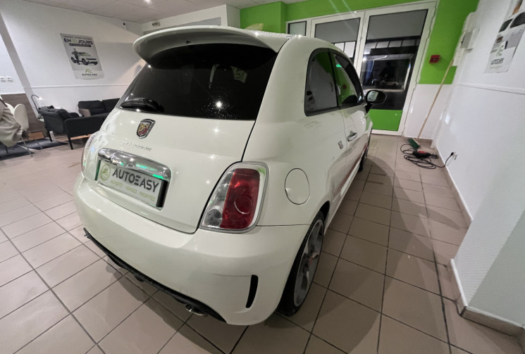 Abarth 500 1.4 Turbo T-Jet 160ch Esseesse