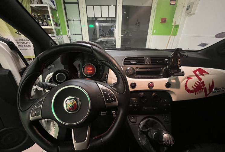 Abarth 500 1.4 Turbo T-Jet 160ch Esseesse