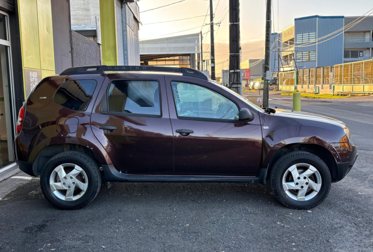 Dacia Duster  I Phase 2 SUV 1.6 SCe 16V 4x2 114 cv // Chaine de distribution