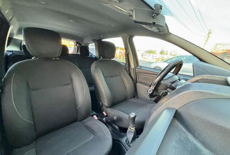 Dacia Duster  I Phase 2 SUV 1.6 SCe 16V 4x2 114 cv // Chaine de distribution