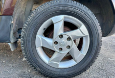 Dacia Duster  I Phase 2 SUV 1.6 SCe 16V 4x2 114 cv // Chaine de distribution