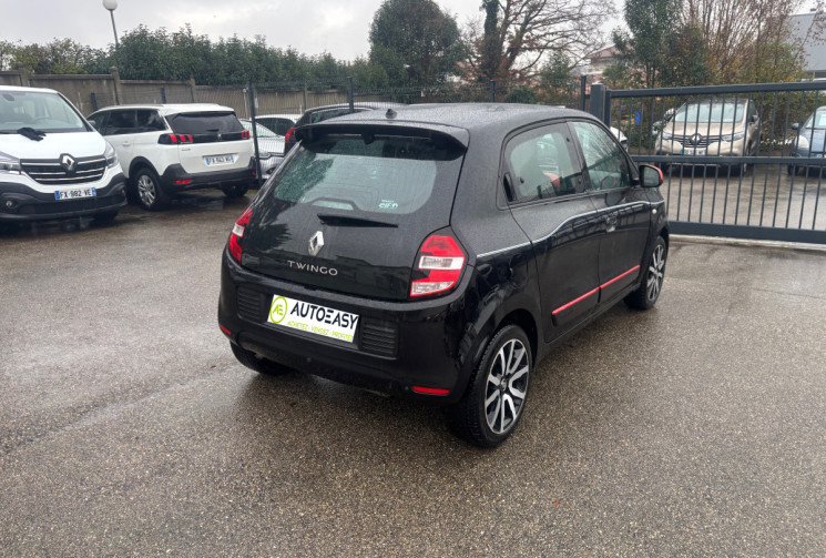 Renault Twingo 1.0 SCE / 70 CH / INTENS