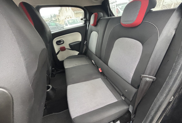 Renault Twingo 1.0 SCE / 70 CH / INTENS