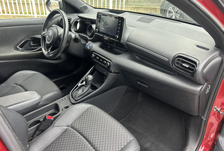 Toyota Yaris 4 1.5 VVTI 116 Hybrid E-CVT 92 Collection Carplay / Caméra / Garantie constructeur