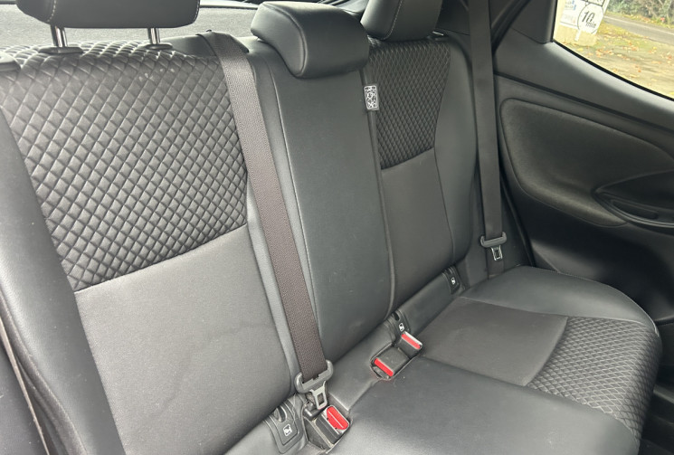 Toyota Yaris 4 1.5 VVTI 116 Hybrid E-CVT 92 Collection Carplay / Caméra / Garantie constructeur