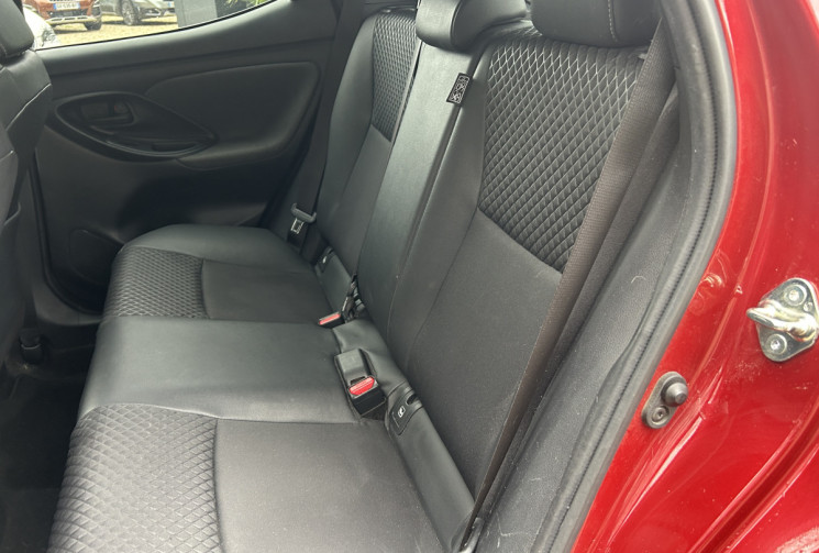 Toyota Yaris 4 1.5 VVTI 116 Hybrid E-CVT 92 Collection Carplay / Caméra / Garantie constructeur