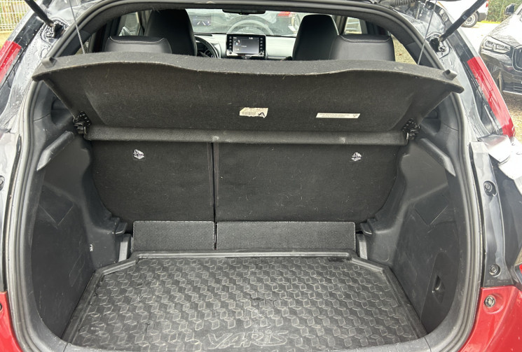 Toyota Yaris 4 1.5 VVTI 116 Hybrid E-CVT 92 Collection Carplay / Caméra / Garantie constructeur