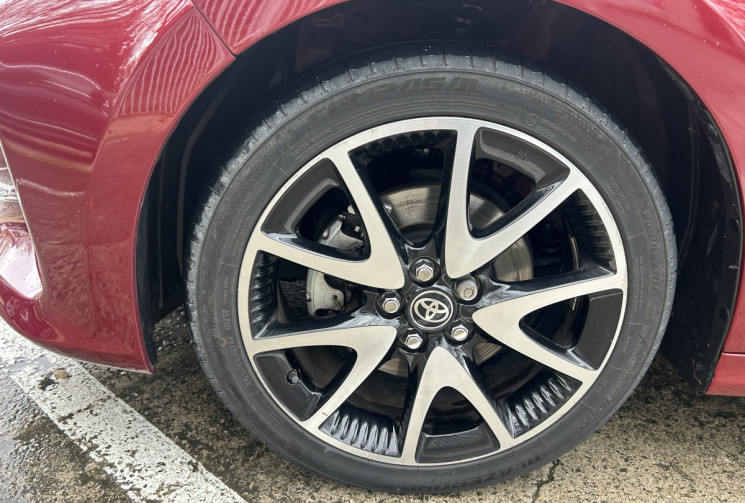 Toyota Yaris 4 1.5 VVTI 116 Hybrid E-CVT 92 Collection Carplay / Caméra / Garantie constructeur