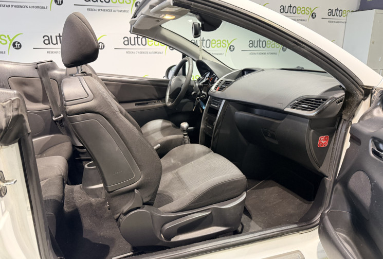 Peugeot 207 CC 1.6 HDI 110 CH 1ERE MAIN