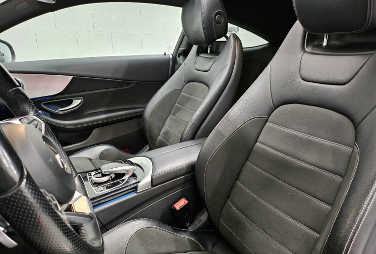 Mercedes Classe C COUPE 220d bva9 pack amg / TO / KEYLESS-GO / origine france 