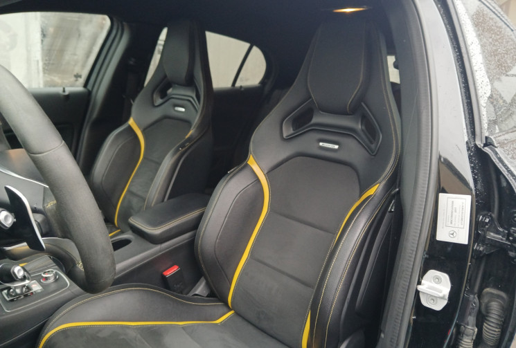 Mercedes GLA Phase 2 45 AMG 2.0 i 16V YELLOW NIGHT