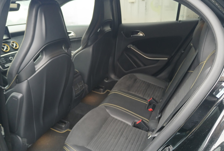 Mercedes GLA Phase 2 45 AMG 2.0 i 16V YELLOW NIGHT