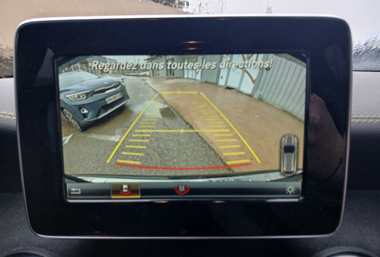 Mercedes GLA Phase 2 45 AMG 2.0 i 16V YELLOW NIGHT