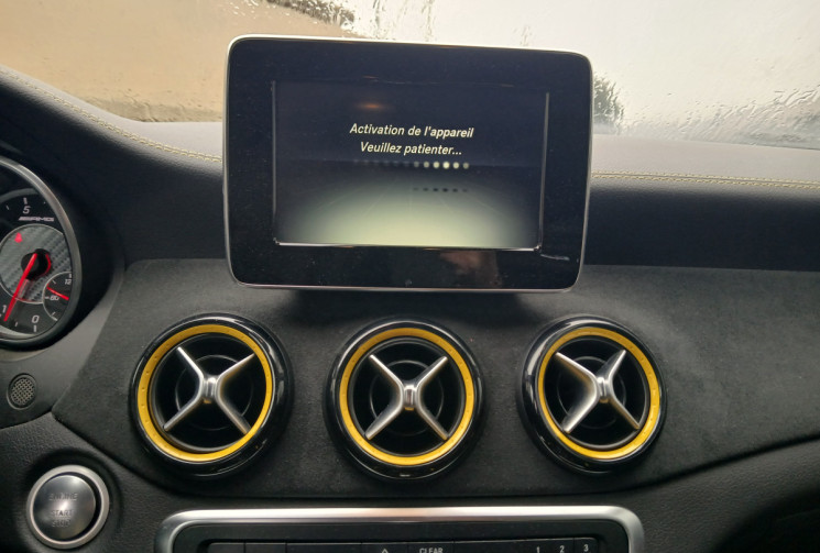 Mercedes GLA Phase 2 45 AMG 2.0 i 16V YELLOW NIGHT