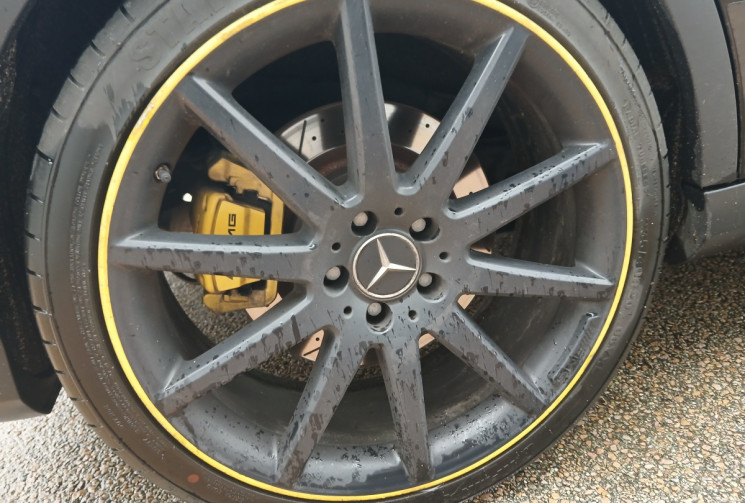 Mercedes GLA Phase 2 45 AMG 2.0 i 16V YELLOW NIGHT