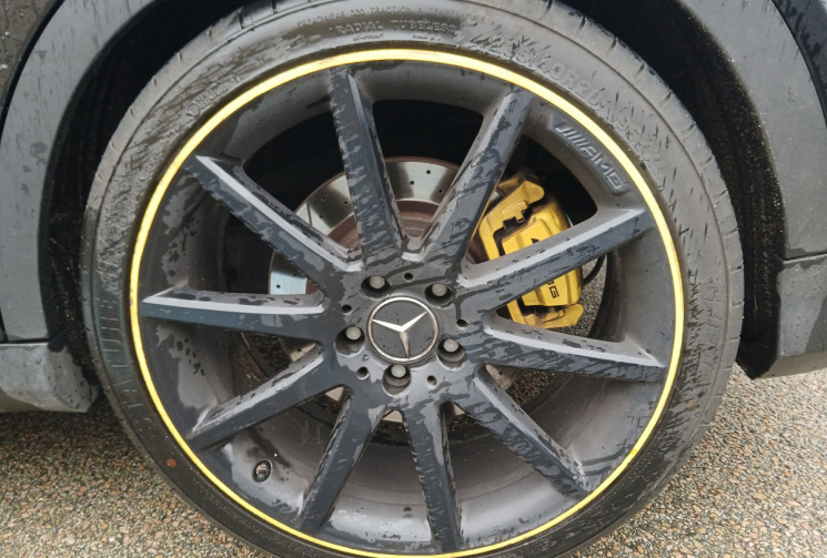 Mercedes GLA Phase 2 45 AMG 2.0 i 16V YELLOW NIGHT