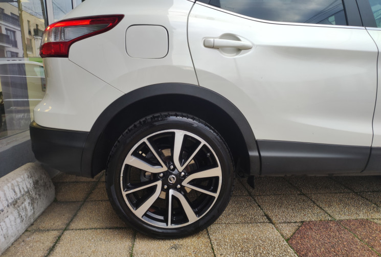 Nissan Qashqai II / 1.2 L DIG-T 115CH TEKNA