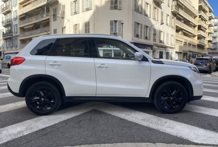 Suzuki Vitara 1.4 Boosterjet 140 CH AllGrip Camera / sieges chauffants...