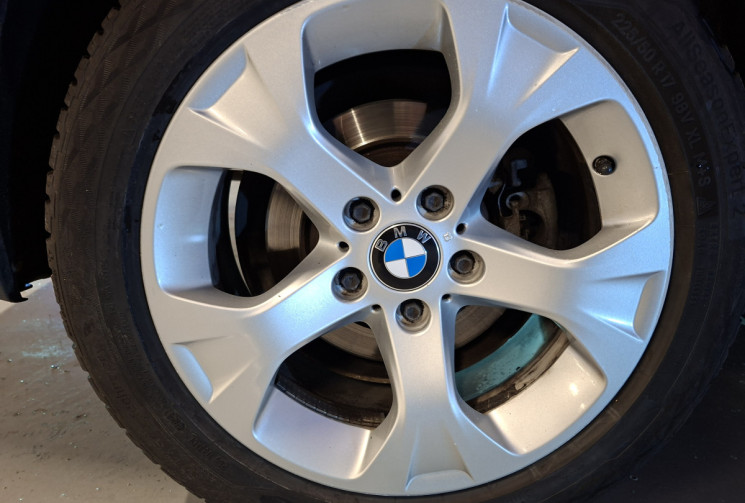 BMW X1 1.8 D 143  X DRIVE BUSINESS  TOIT OUVRANT ATTELAGE GARANTIE 12 MOIS