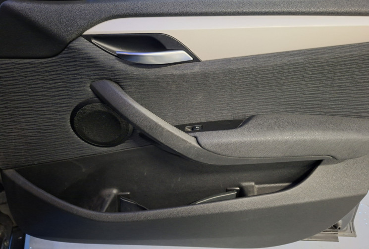 BMW X1 1.8  143  X DRIVE BUSINESS TOIT OUVRANT