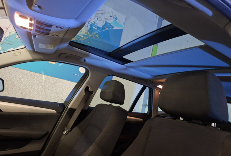 BMW X1 1.8 D 143  X DRIVE BUSINESS  TOIT OUVRANT ATTELAGE GARANTIE 12 MOIS