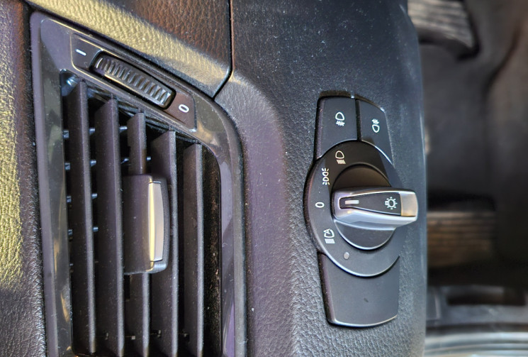 BMW X1 1.8  143  X DRIVE BUSINESS TOIT OUVRANT