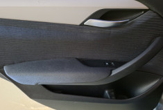 BMW X1 1.8 D 143  X DRIVE BUSINESS  TOIT OUVRANT ATTELAGE GARANTIE 12 MOIS