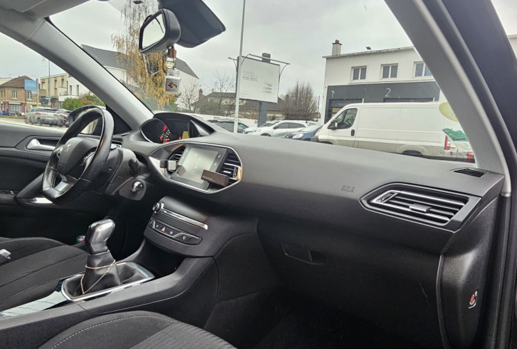 Peugeot 308 1.6 BlueHDi 100 ch Active Business 5 Portes