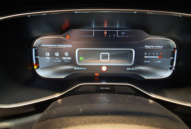 Citroën C5 Aircross 1.2 130 S&S FEEL - 2EME MAIN  -  CAMERA - ENTRETIEN SUIVI - DISTRI OK - GARANTIE