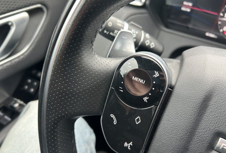 Land-Rover Range Rover Velar 2.0 D240 4WD SE R-DYNAMIC * CARPLAY * FULL LED * TOIT OUVRANT