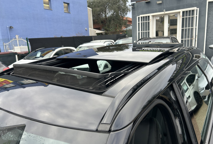 Land-Rover Range Rover Velar 2.0 D240 4WD SE R-DYNAMIC * CARPLAY * FULL LED * TOIT OUVRANT