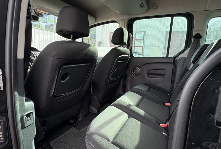 Renault Kangoo 115ch R-Link Boite Auto * Ecran * Tomtom * Radar * Attelage