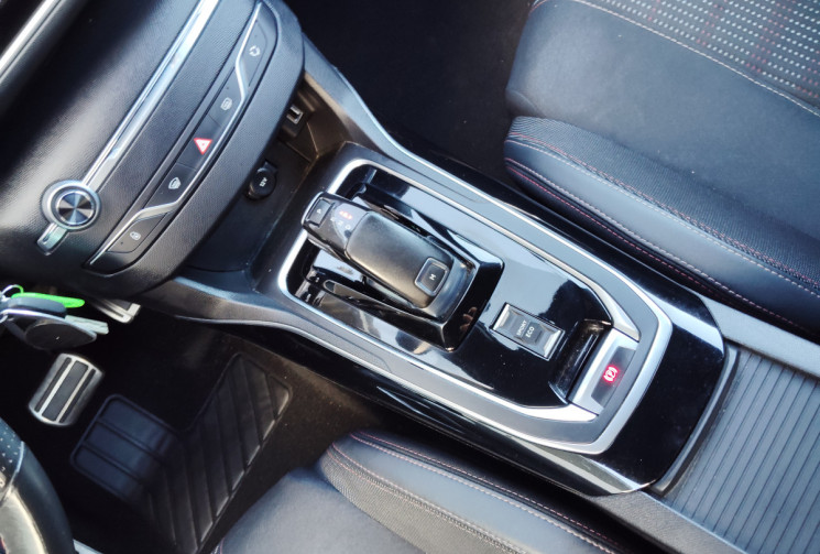 Peugeot 308 1.2 PureTech 130ch S&S GT Line EAT8