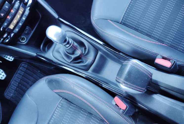 Peugeot 2008 1.2 PureTech 130ch E6.c GT Line S&S