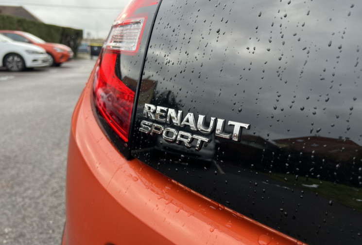 Renault Twingo III 0.9 TCe 110 cv GT