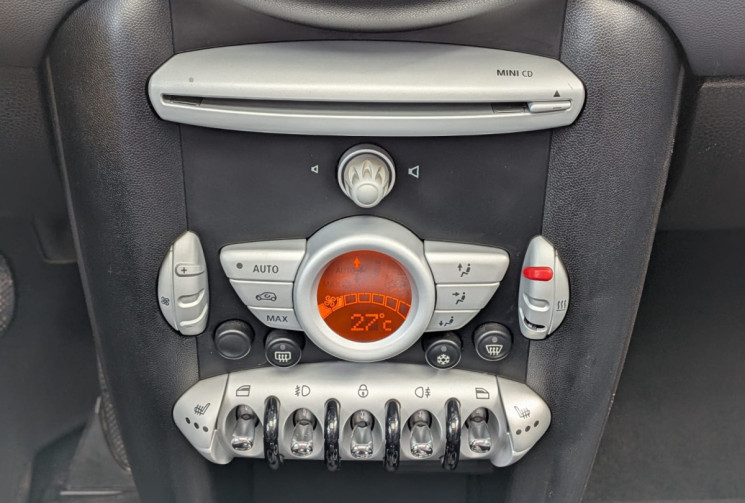 Mini Cooper 2 1.6 I 122 PACK CHILI / TOIT OUVRANT / CHAINE DE DISTRIBUTION / GARANTIE 12 MOIS