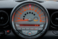 Mini Cooper 2 1.6 I 122 PACK CHILI / TOIT OUVRANT / CHAINE DE DISTRIBUTION / GARANTIE 12 MOIS